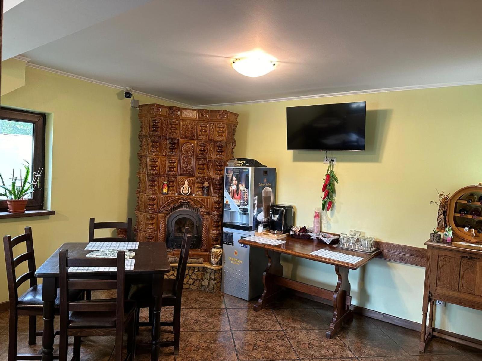 Casa Adelmar Hotel Tulcea Buitenkant foto